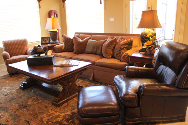 Traditional Living Room